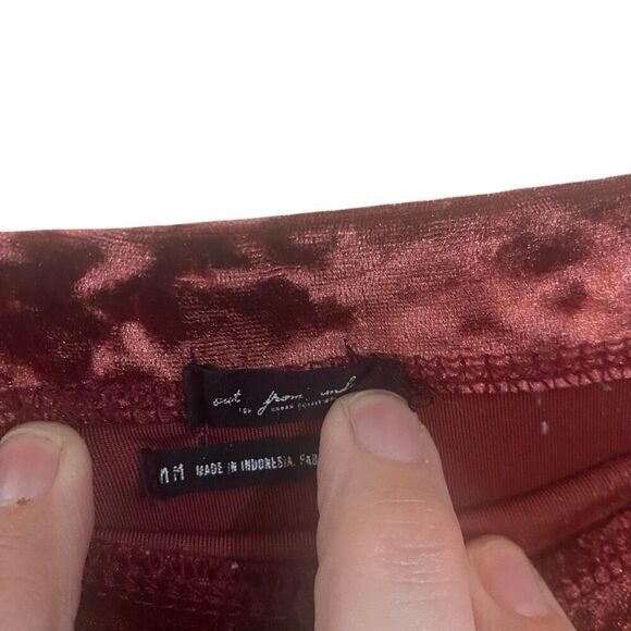 Women’s out from Under urban outfitters burgandy strapless bodysuit medium - Picture 4 of 6